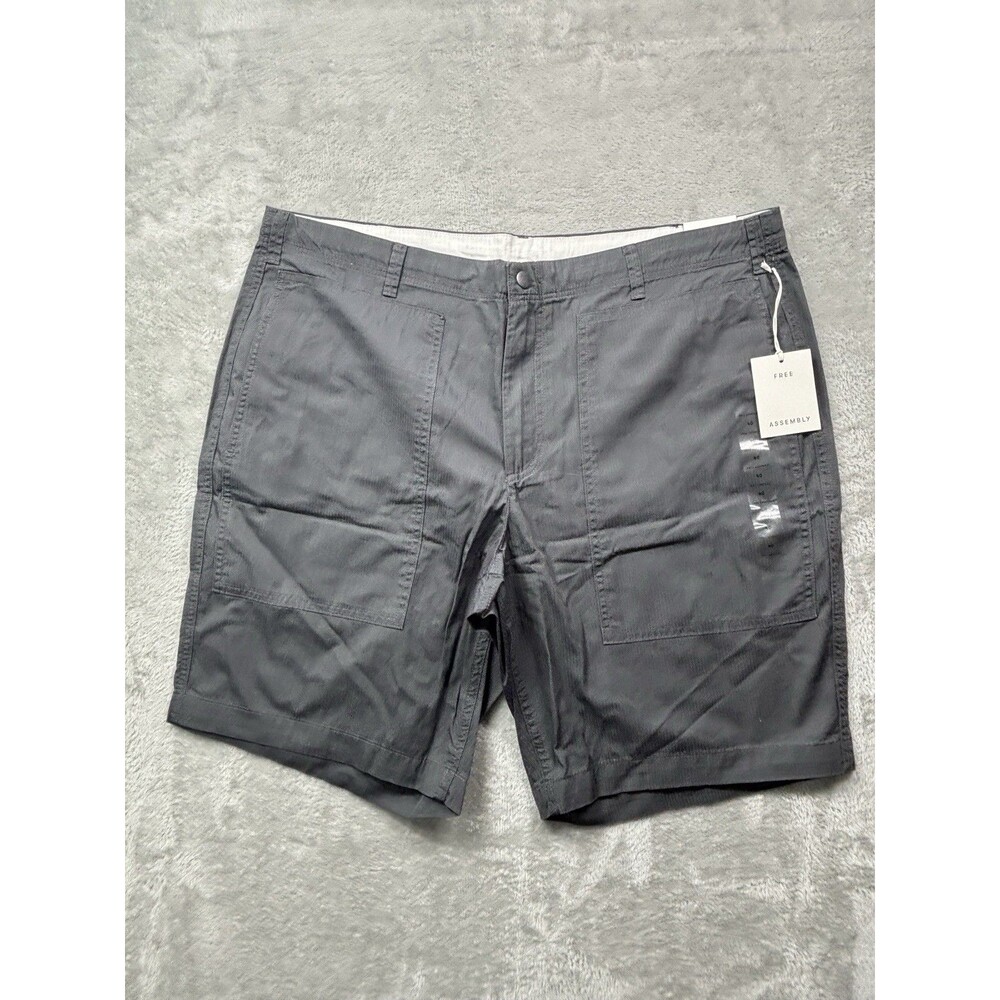 Free Assembly Utility Pocket Shorts Men’s Size 40 Grey NWT